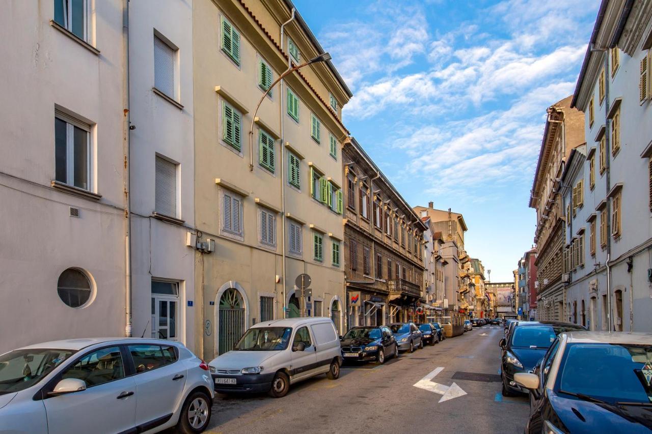 Apartment Opa Gold Риека Экстерьер фото